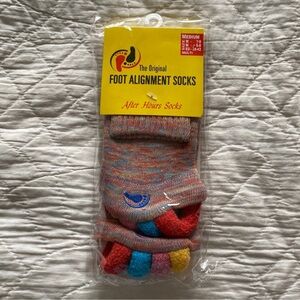 NWT Foot Alignment Socks
